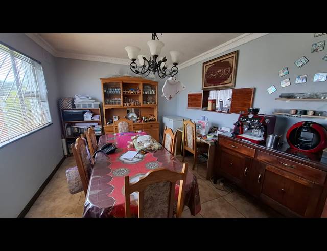 3 BEDROOM FREEHOLD FOR SALE IN PINATI